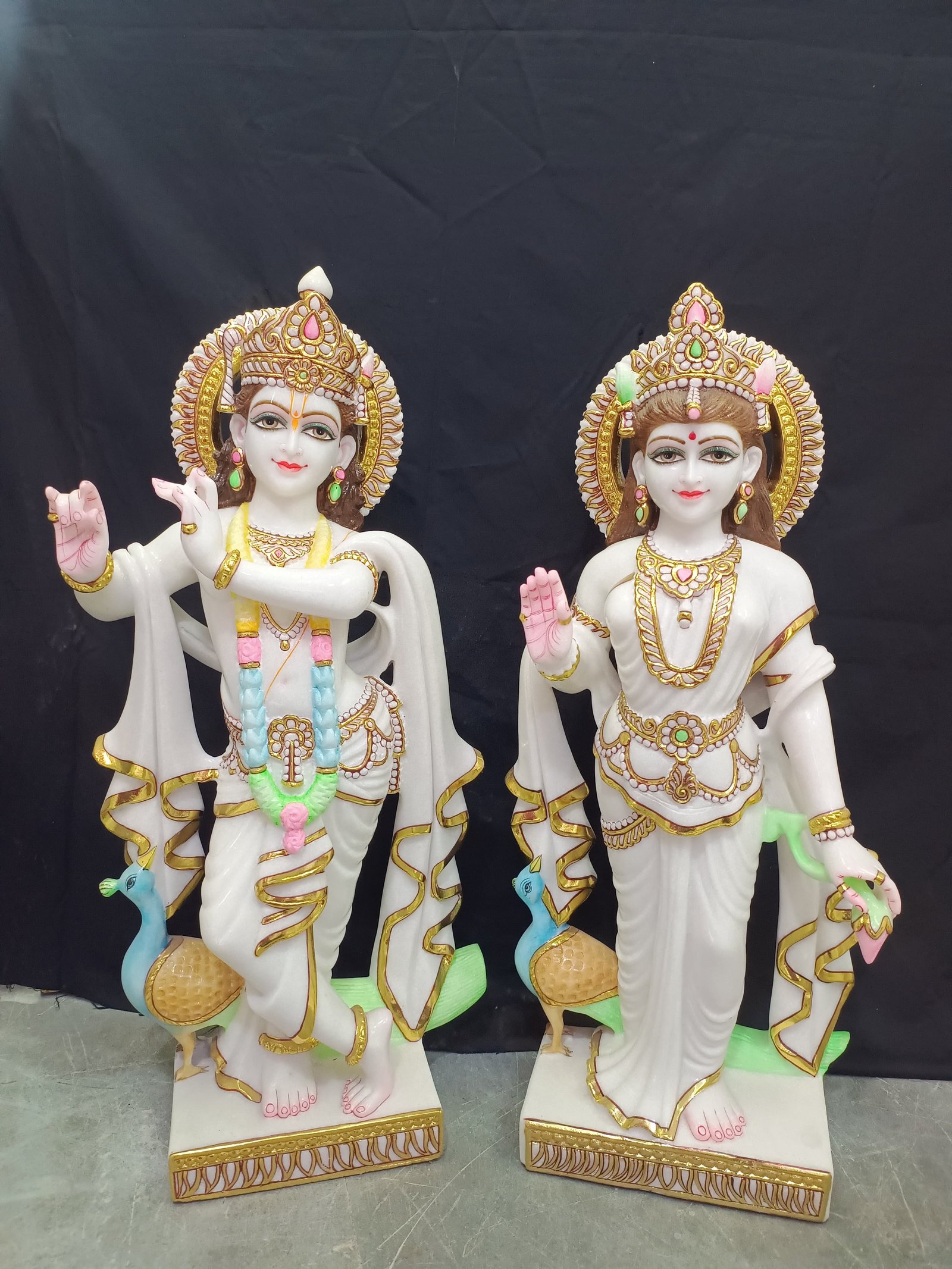Radha Krishna Statue